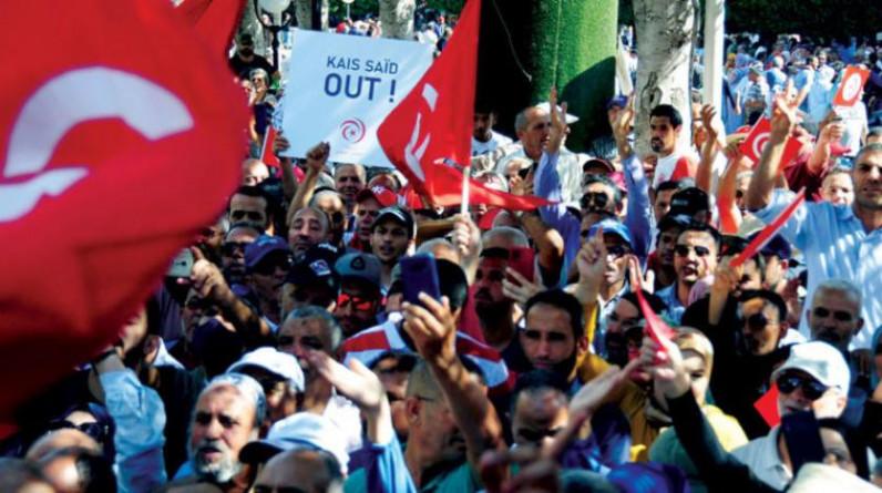 المعارضة التونسية تشن «حملة سياسية لاستعادة المسار الديمقراطي»